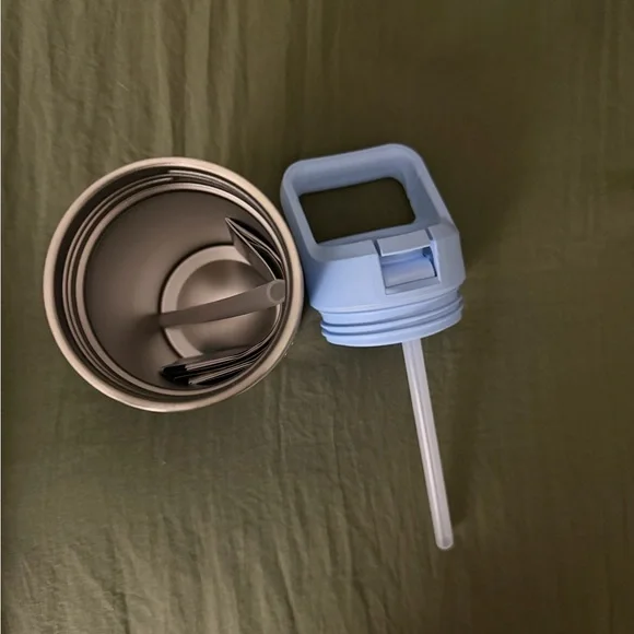 Yeti Rambler Jr. Kids Bottle - Camouflage Blue and Silver - Picture 5 of 6